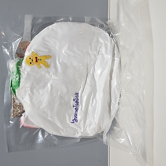 Magical Nyan Nyan Christmas Plush - Picture 2 of 2